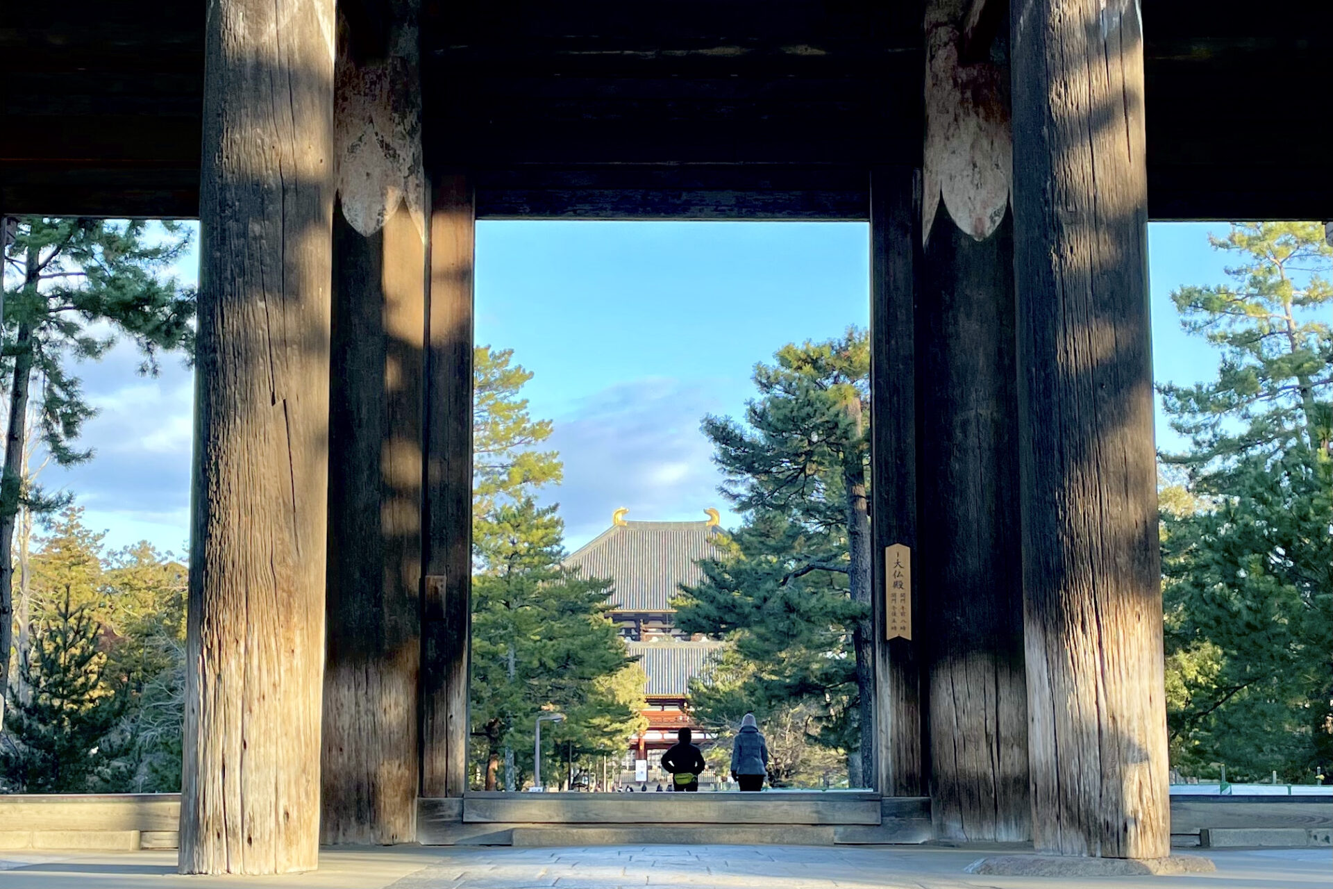 東大寺南大門|大仏様の巨大な門 南都焼討から東大寺復興まで - 史跡ナビ